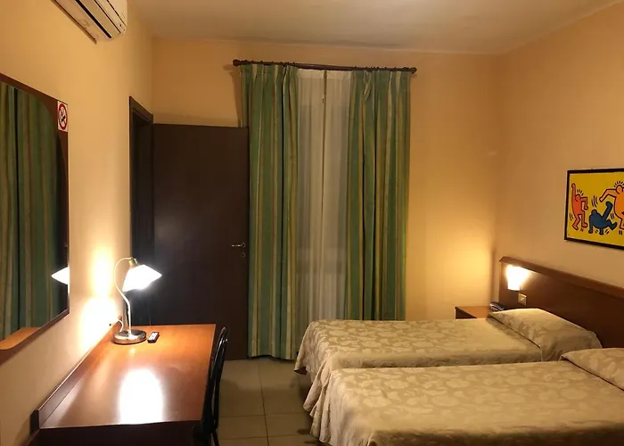 Paradiso Hotel 2*