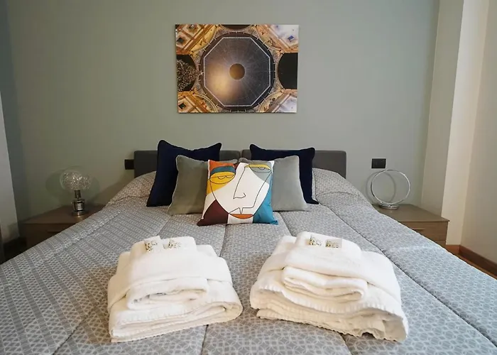 Rentopolis - Palazzo Candiani * Mediolan