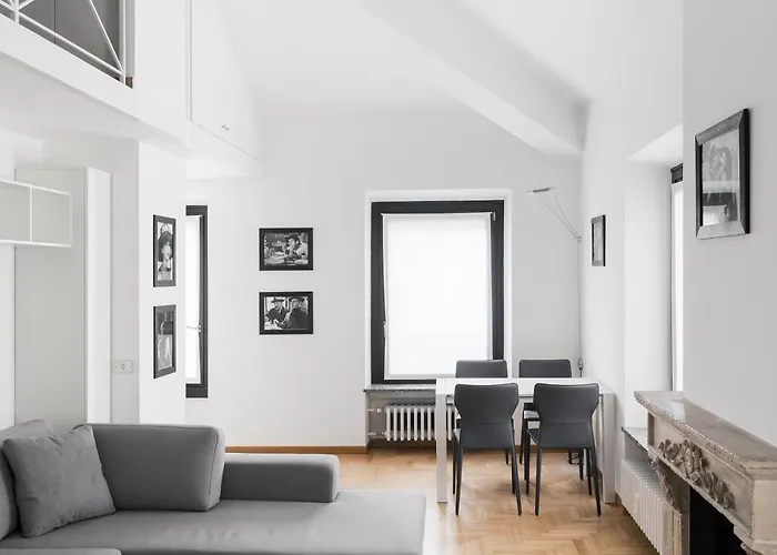 Hostmate - - Vicolo Fiori - Brera Lägenhet Milano