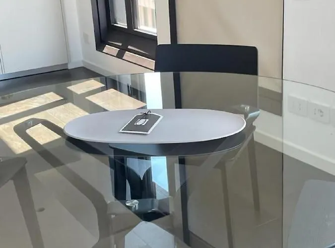 Number House - Number 11 דירה *