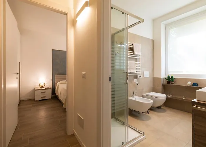 West - Modern And Comfortable *