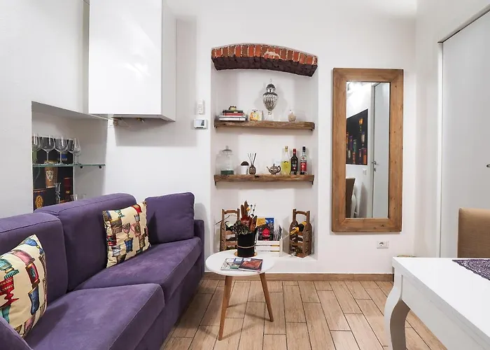 Corso Genova 21, Navigli & Duomo - Charming Daire Milano
