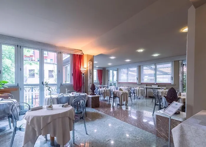 فندق صن فلاور ميلان