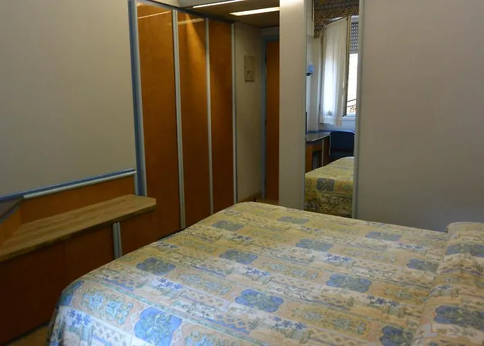 Lido Hotel 3*