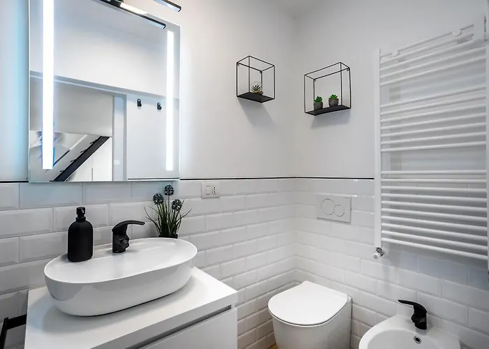 Walk To Duomo, Loft Near Metro, M4 Linate 2min Walk 밀라노