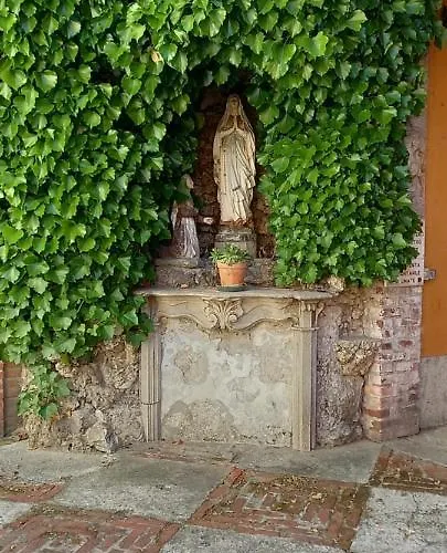 Casa Fiorita Couette-café
