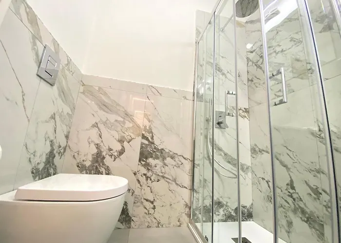 מלון Fioralba 2*