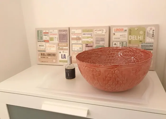Konukevi Design Ampio E Luminoso Milano