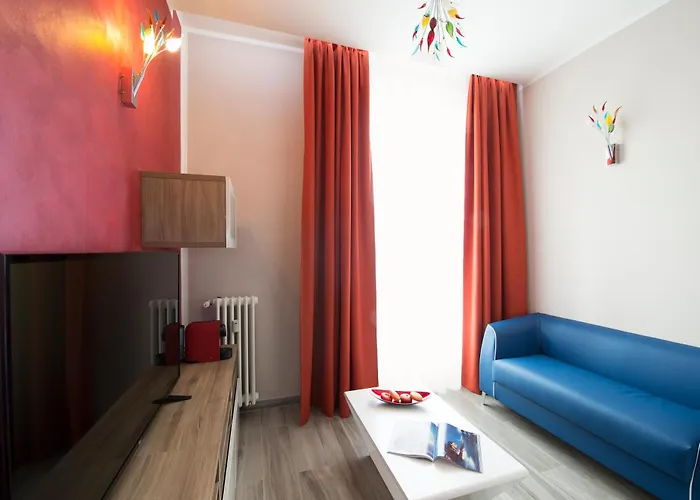 Hotel Oasi Village Milán