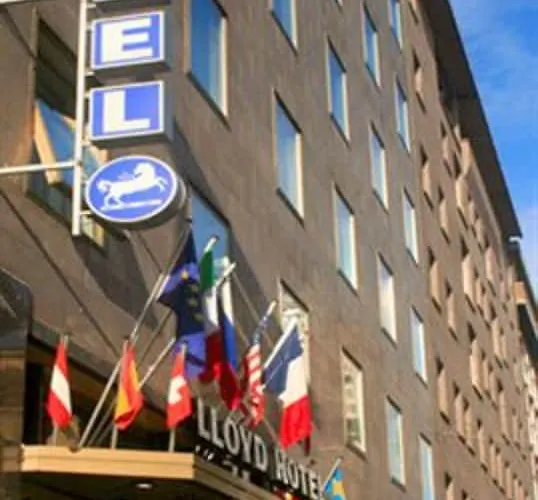 Lloyd 4*