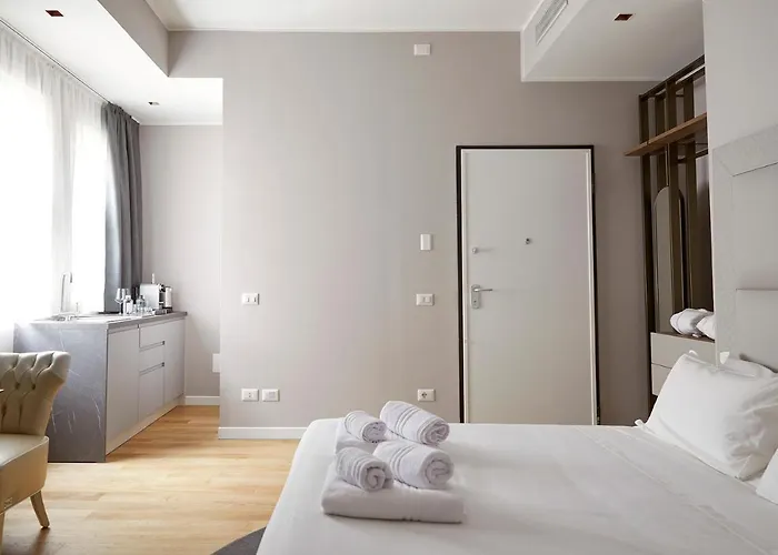Prestige Boutique -piazza Duomo Apartamento 4*