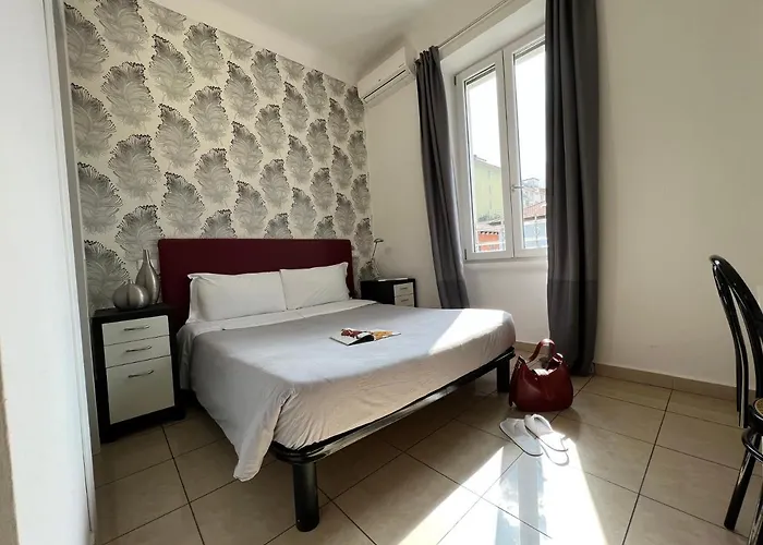 Rossovino Hotel 2*
