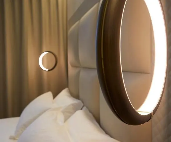 Prestige Boutique -piazza Duomo 4*