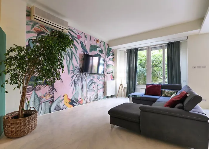Prestige Boutique Homes - Exlcusive Apartament Garden & Pool *