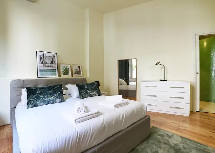 Prestige Boutique Homes - Exlcusive Apartament Garden & Pool Milan