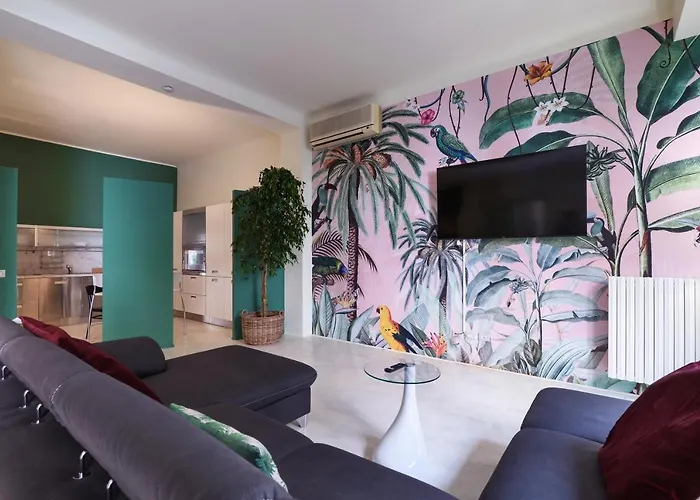Prestige Boutique Homes - Exlcusive Apartament Garden & Pool Milan