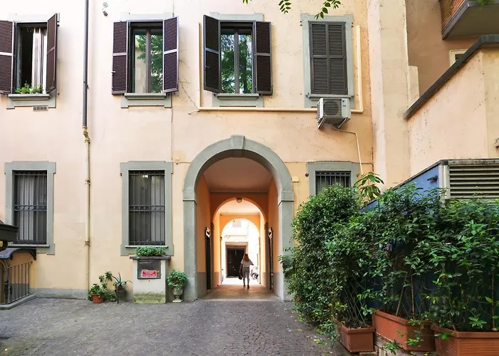 Prestige Boutique Homes - Exlcusive Apartament Garden & Pool Apartment