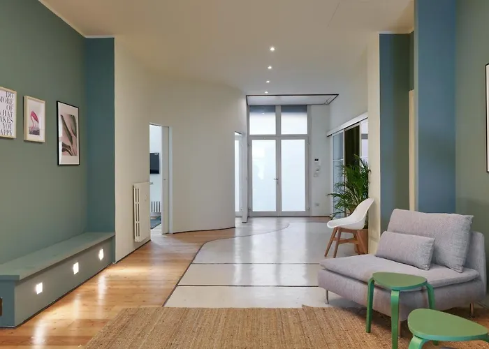 Prestige Boutique Homes - Exlcusive Apartament Garden & Pool Apartment