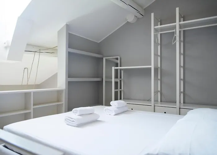 Appartamento Youhosty - Custodi 12 *