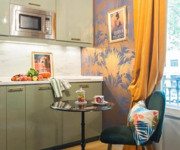 Easylife - - Montenero 20 - Porta Romana * Milánó