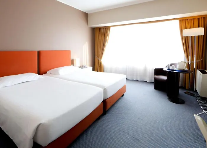 Blaise & Francis ميلان