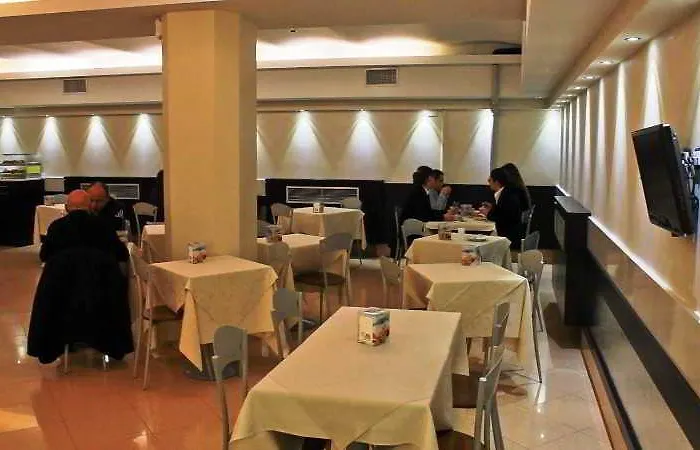 Otel Ibis Styles Centro 3*
