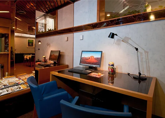 Lido Hotel 3*