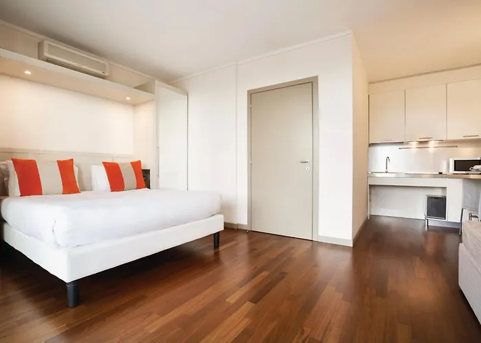 Ramada Plaza By Wyndham Hotel Mediolan