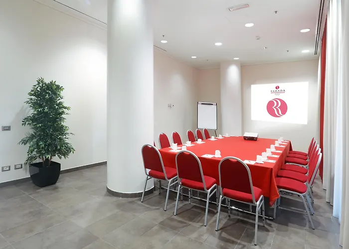 Ramada Plaza By Wyndham 4*
