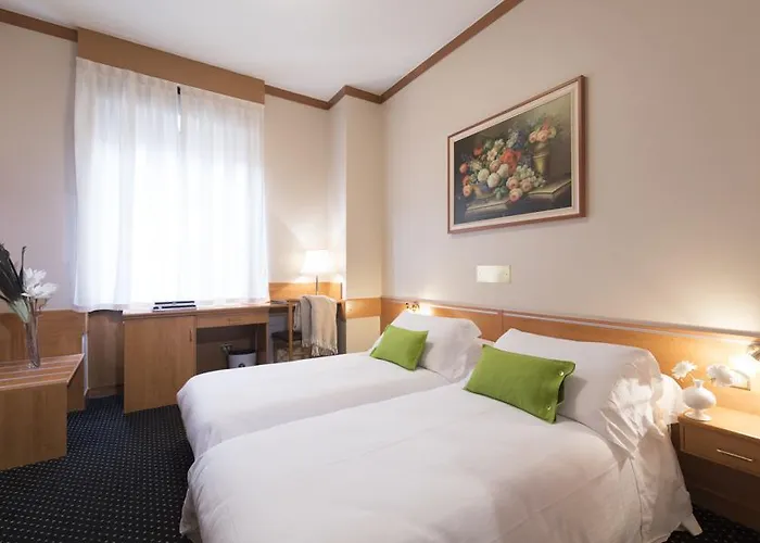 Hotel Mentana, By R Collection 4*