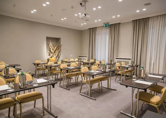 Cristoforo Colombo - Preferred & فندق ميلان