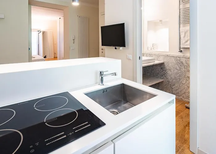 Brera Livings, Charming Flat Near Duomo