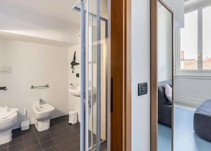 Guesthost - Apts Milano-corso Magenta *