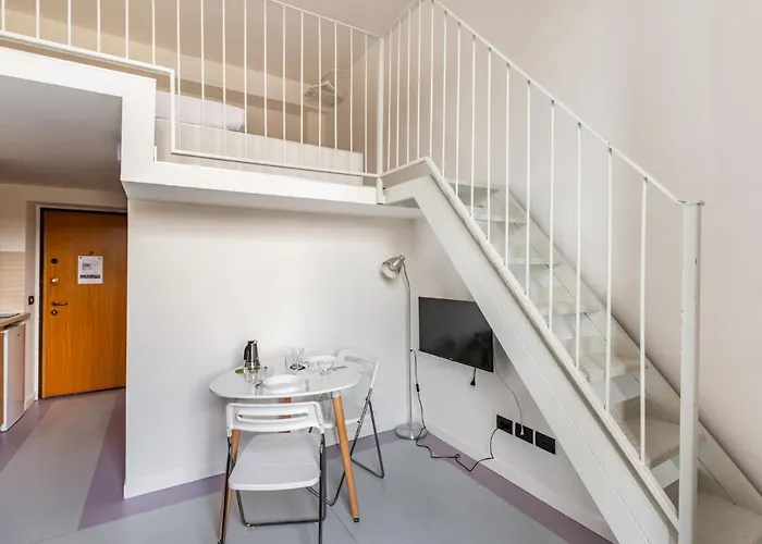 Guesthost - Apts Milano-corso Magenta Milão