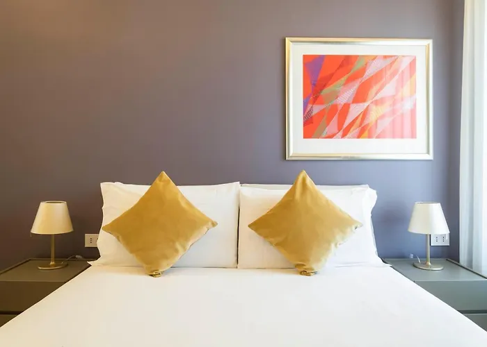 Heart Porta Romana Апартаменты *