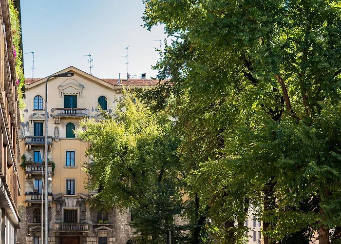 Brera Livings, Charming Flat Near Duomo Апартаменты Милан