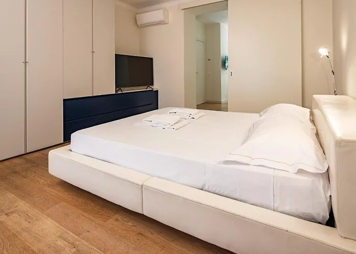 Brera Livings, Charming Flat Near Duomo Милан