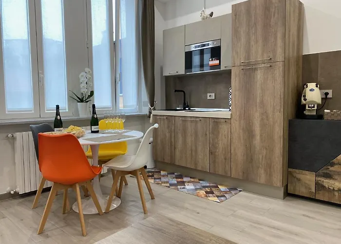아파트 Ripa150 - Smart - Prada Bocconi Ieo Ied Forum Assago Navigli Duomo15min 밀라노