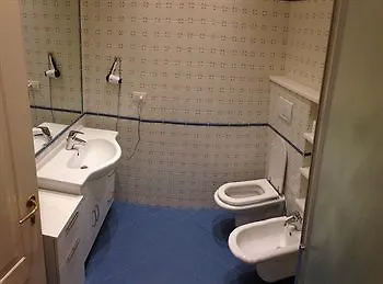 Rossovino Hotel 2*