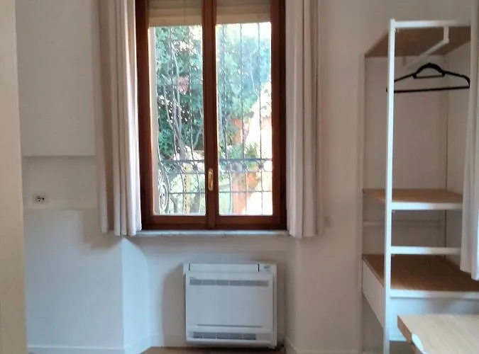 La Bed & Breakfast 4*