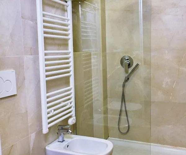 La Bed & Breakfast 4*