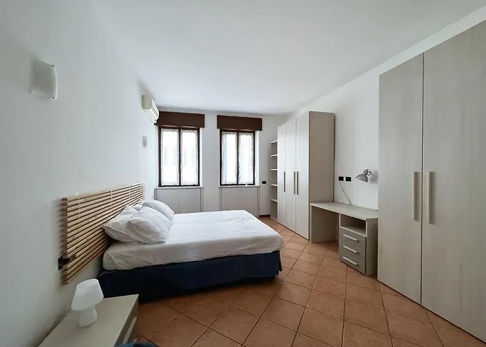 Hostmate - - Brocchi- Citta Studi Апартаменты