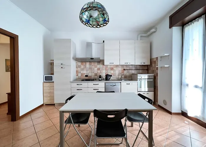 Hostmate - - Brocchi- Citta Studi Апартаменты