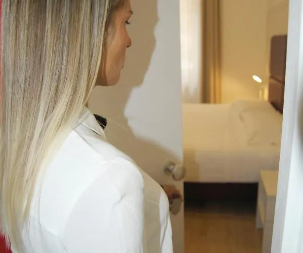 מלון Fioralba 2*