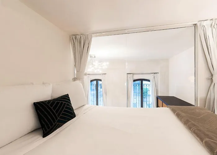 Retreats Navigli