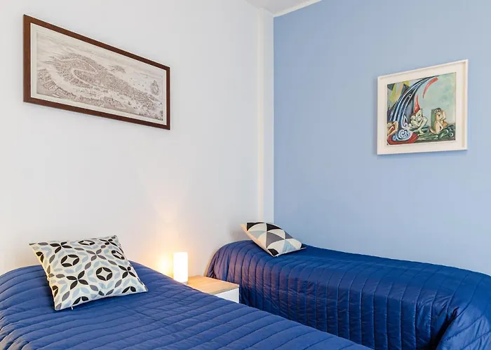 Arcus Pacis - Large Flat شقة *