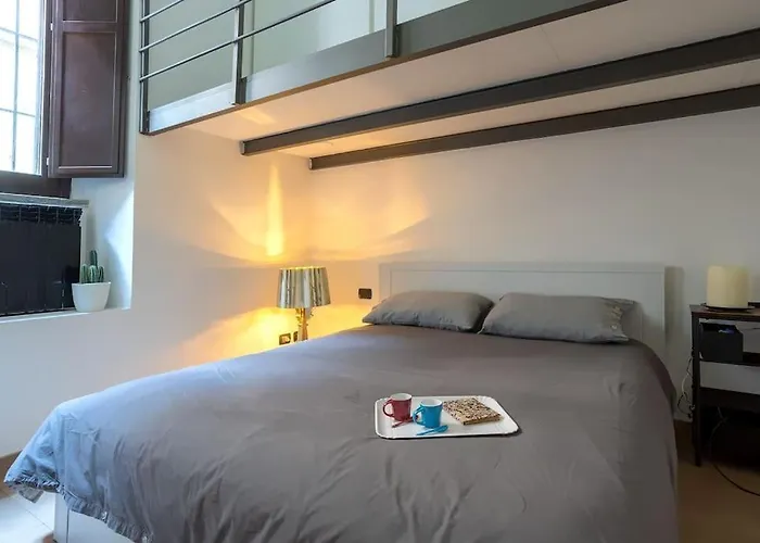 Life Is Beautiful Design Loft Navigli Romolo, Smarttv, Wifi, Ac And Street Parking Milan