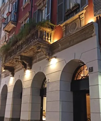 Appartement Luxury House Lupetta 3 Milaan