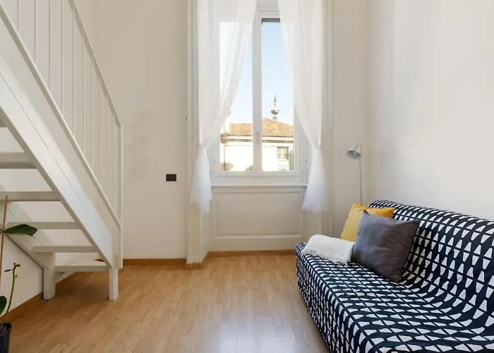 Guesthost - Apts Milano-corso Magenta * Milão