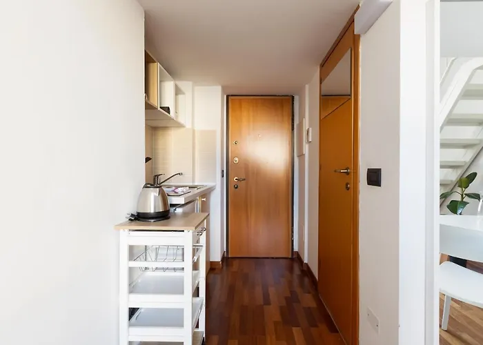 Guesthost - Apts Milano-corso Magenta